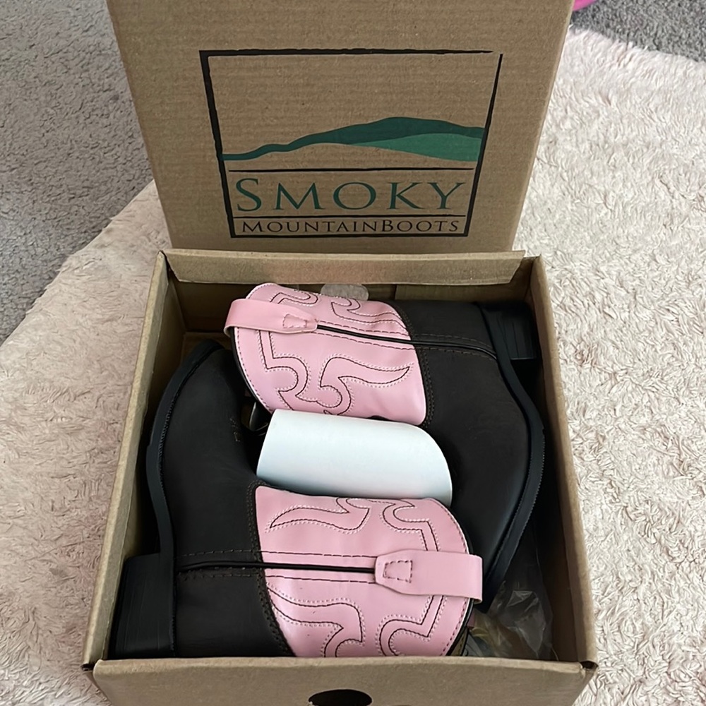 Girl cowgirl boots